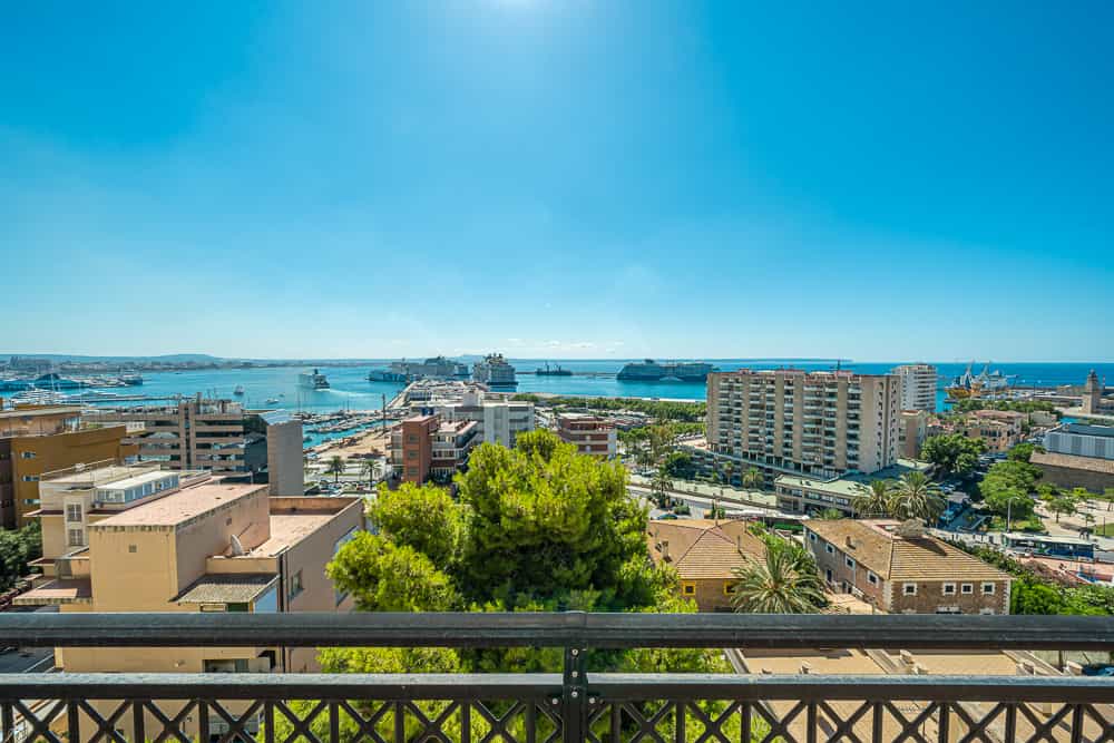 Condominium in Palma, Illes Balears 10825729