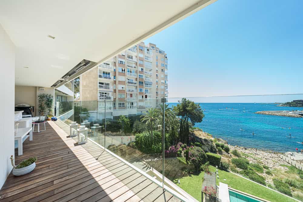 Condominium in La Bonanova, Balearic Islands 10825748