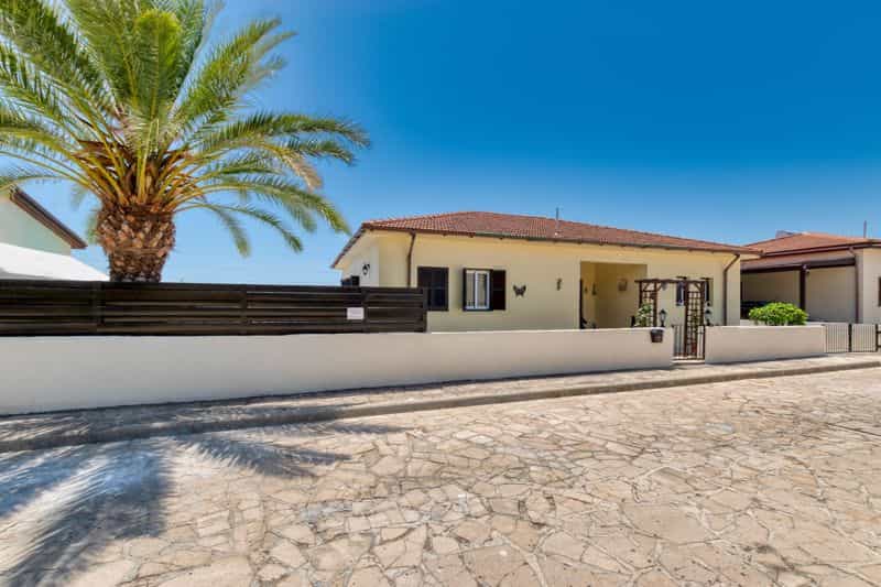 House in Skarinou, Larnaca 10825864