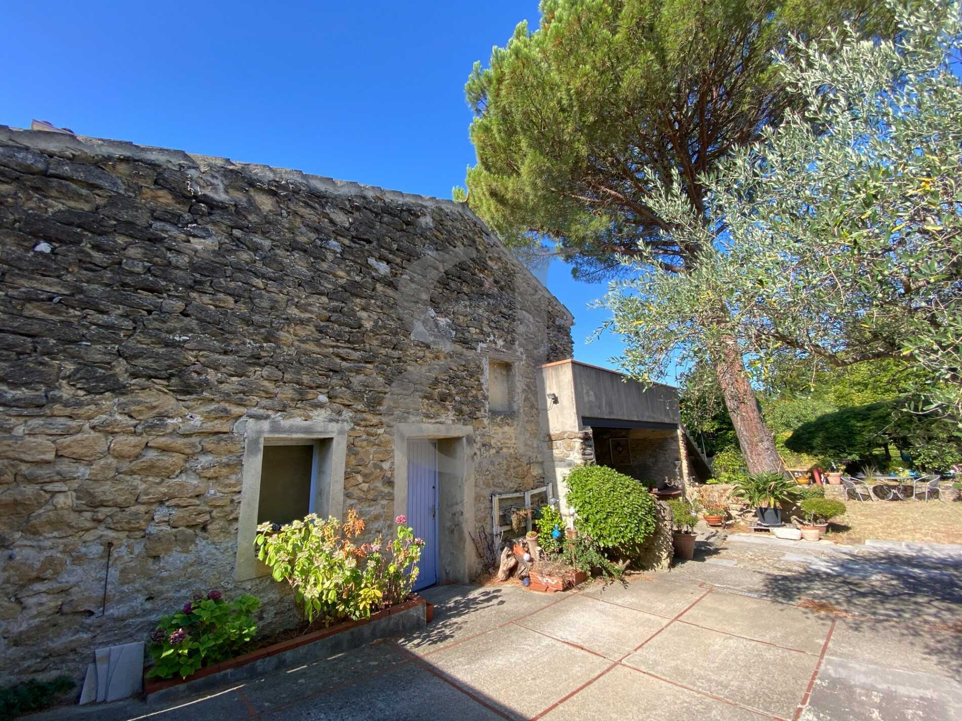 Hus i Grillon, Provence-Alpes-Cote d'Azur 10826101