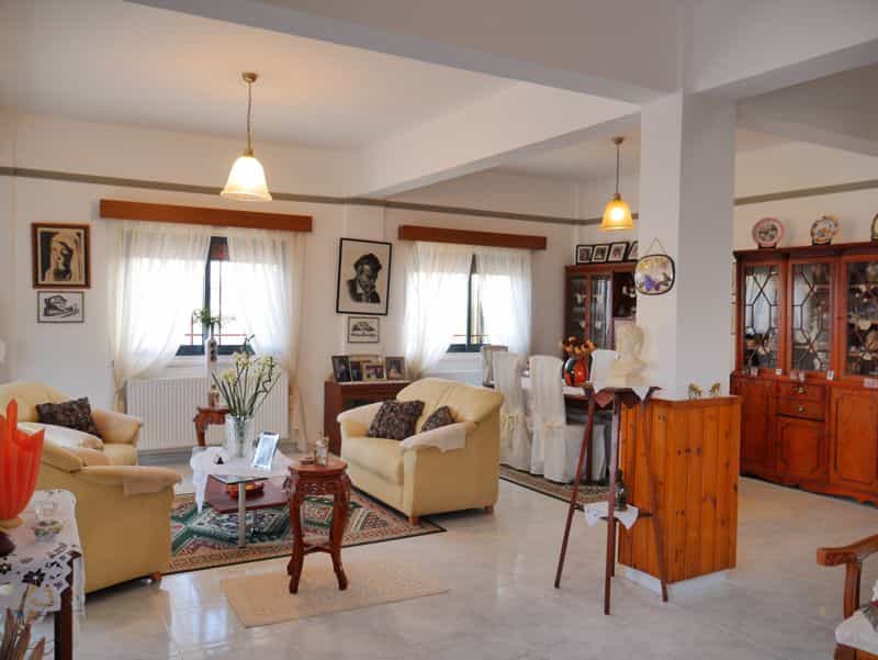 Rumah di Ormideia, Larnaca 10826208