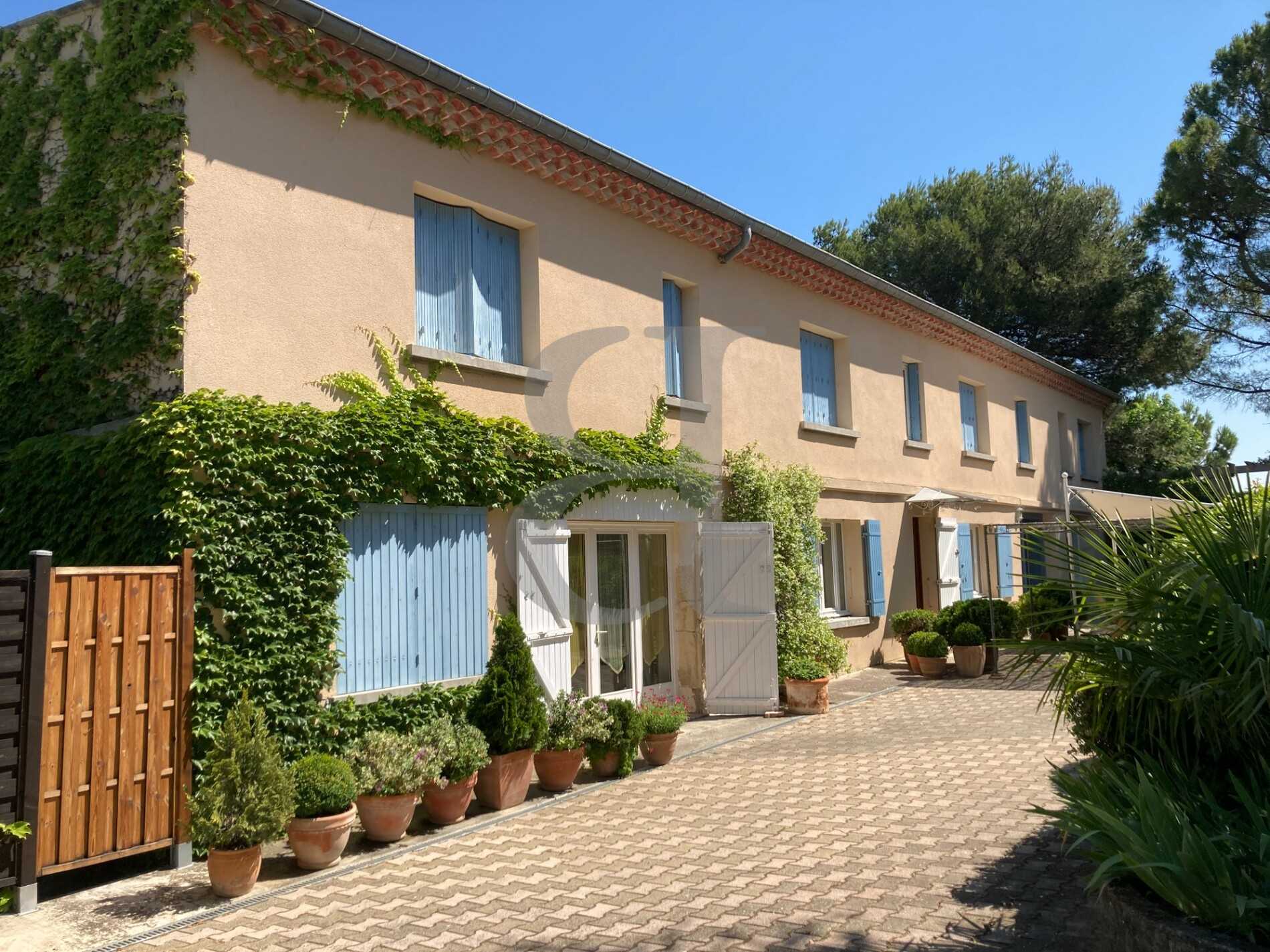 House in Vaison-la-Romaine, Provence-Alpes-Cote d'Azur 10826296