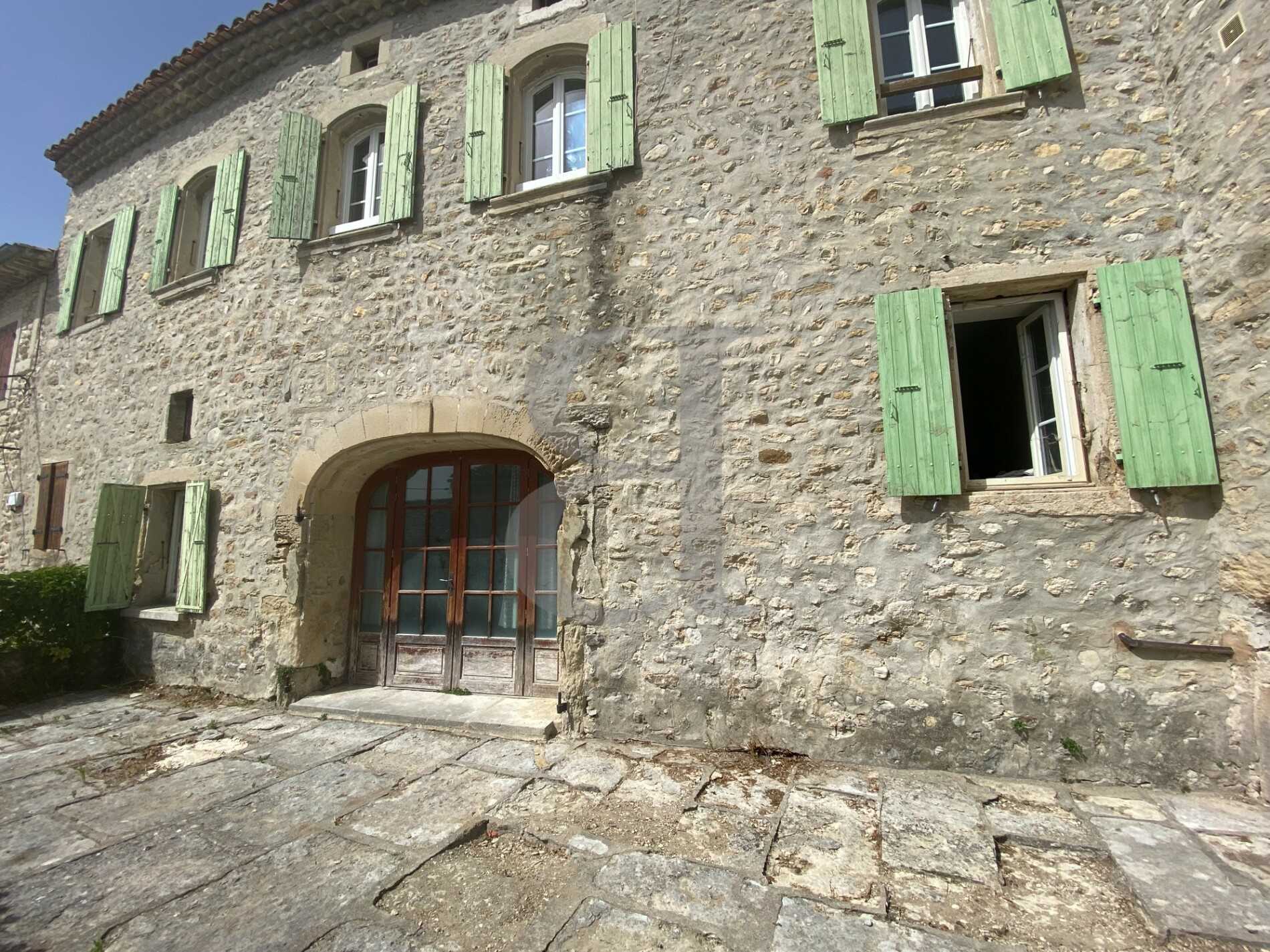 casa no Le Pègue, Auvérnia-Ródano-Alpes 10826352
