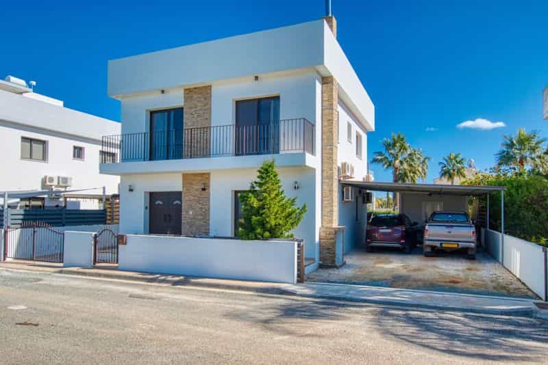 Будинок в Ayia Napa, Famagusta 10826405