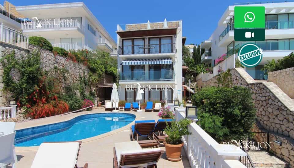 Condominium dans Kalkan, Antalya 10826545