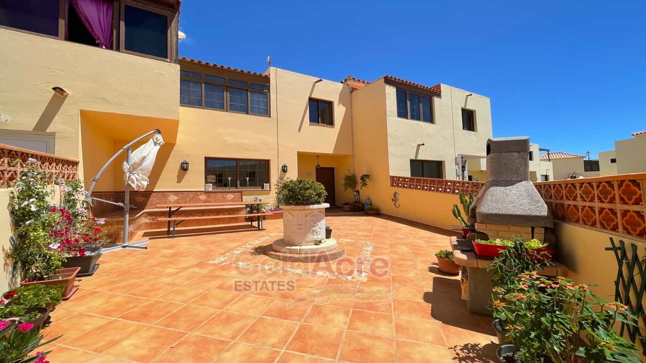 жилой дом в Castillo Caleta de Fuste, Canarias 10826633