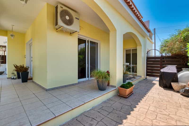 House in Mazotos, Larnaca 10826635