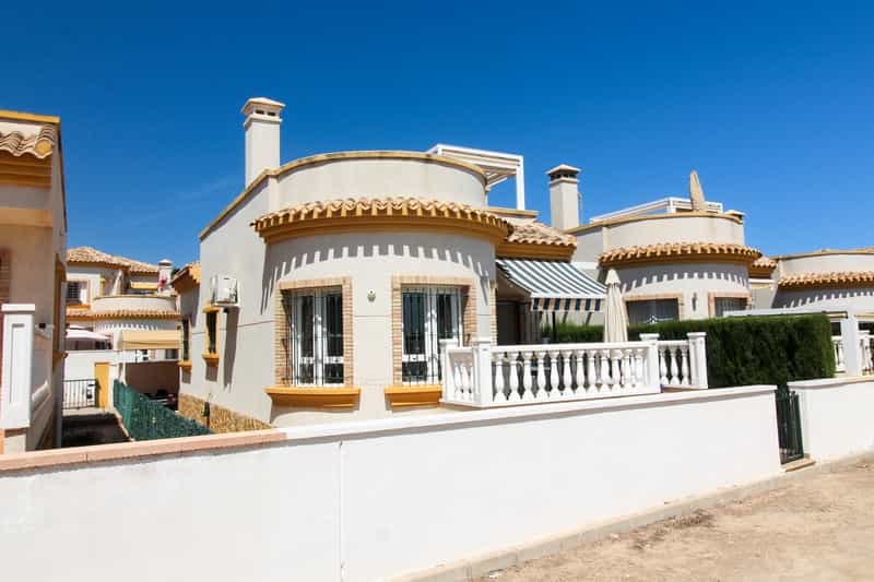 Haus im Los Montesinos, Valencian Community 10826734