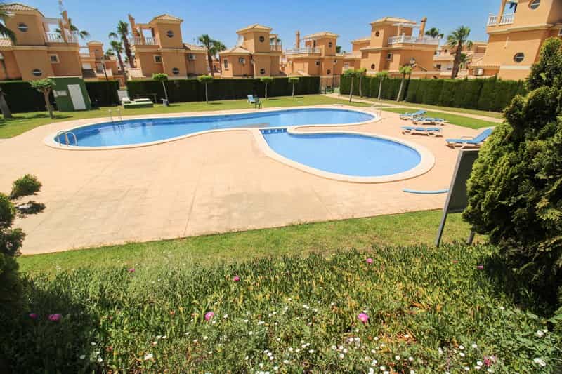 House in Algorfa, Comunidad Valenciana 10826747