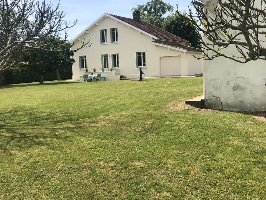 casa en Roumagne, Nouvelle-Aquitaine 10827034