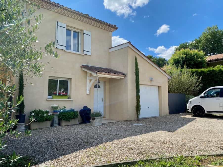House in Sigoules, Nouvelle-Aquitaine 10827074