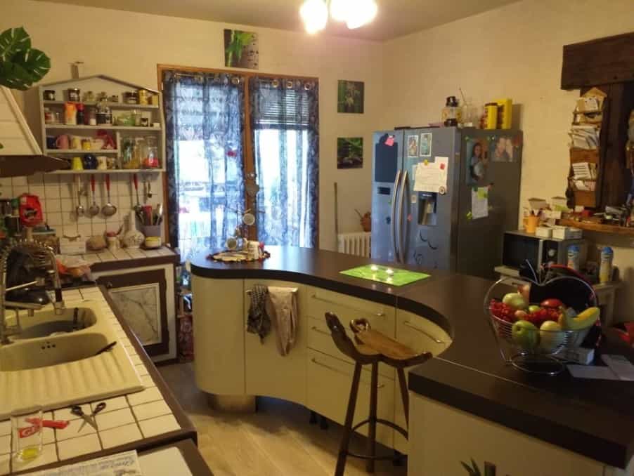 House in Bergerac, Nouvelle-Aquitaine 10827125