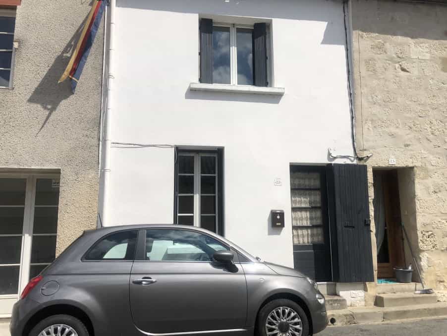 rumah dalam Lauzun, Nouvelle-Aquitaine 10827139