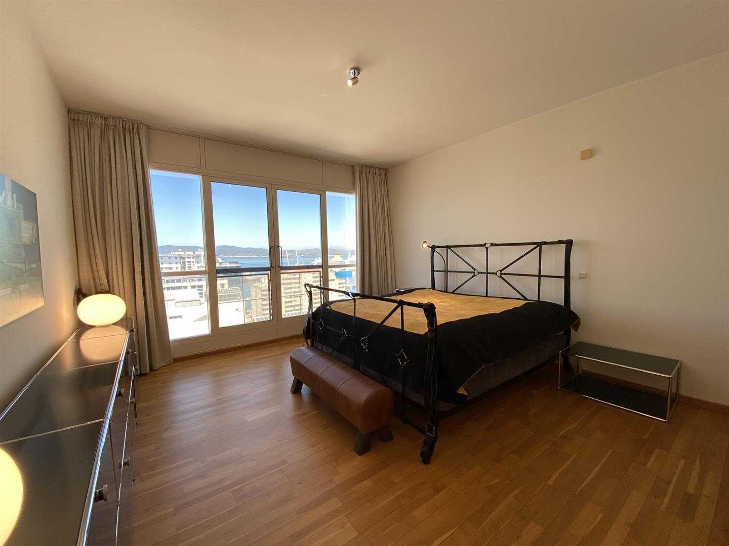 公寓 在 Gibraltar,  10827225