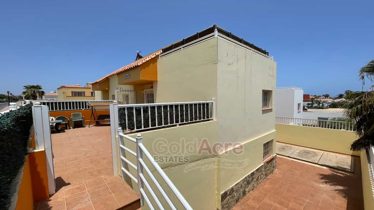 House in La Oliva, Canary Islands 10827321