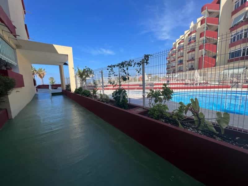 Condominium in Adeje, Canary Islands 10827443