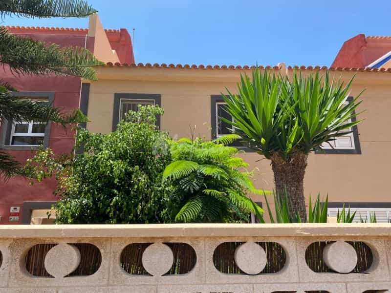 House in Las Galletas, Canary Islands 10827456