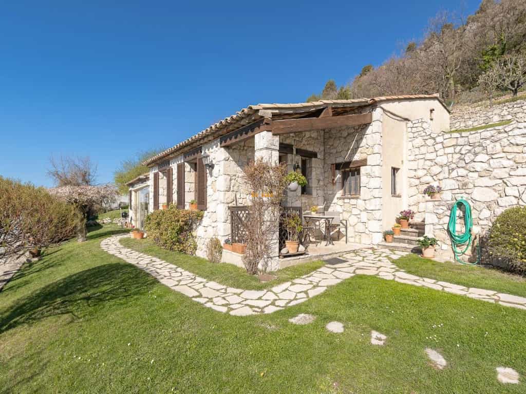 Talo sisään Tourrettes-sur-Loup, Provence-Alpes-Côte d'Azur 10827465