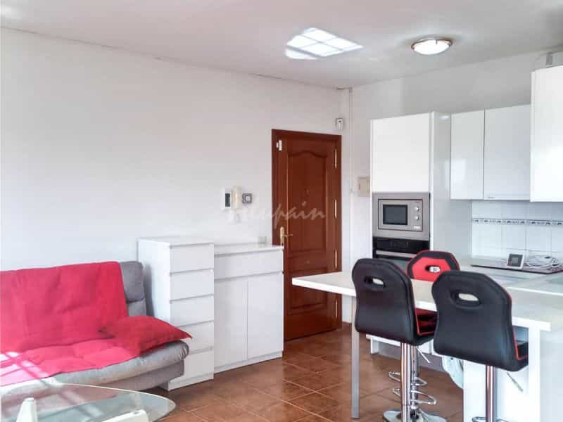 Condominium in Las Galletas, Canary Islands 10827522