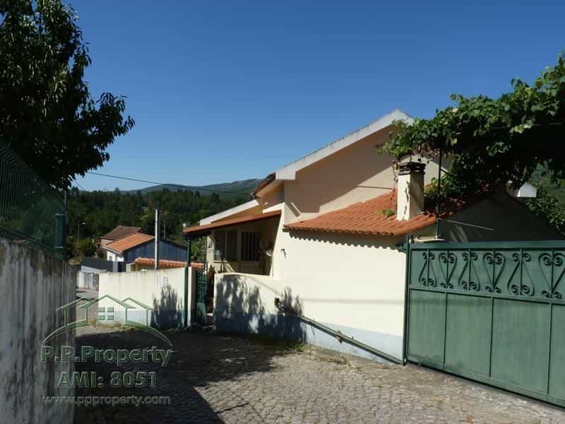 casa no Castanheira de Pêra, Leiria 10827579