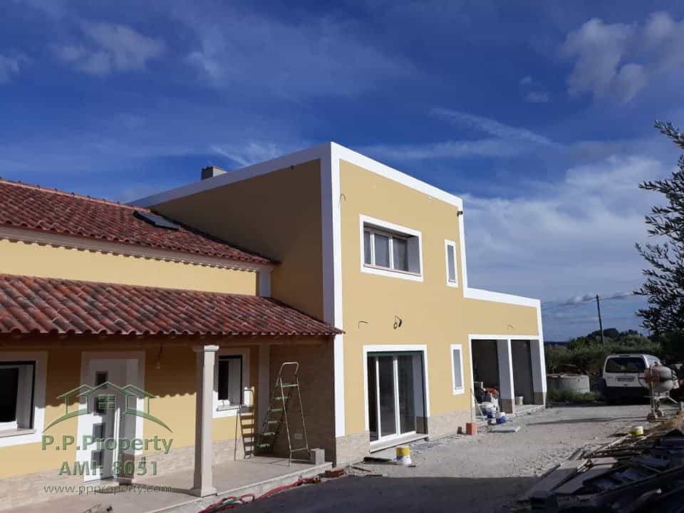 жилой дом в Tomar, Santarém District 10827597