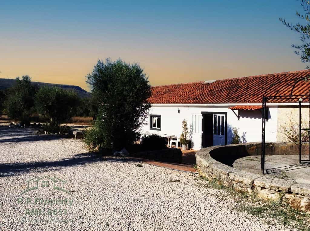 rumah dalam Alvaiázere, Leiria 10827598
