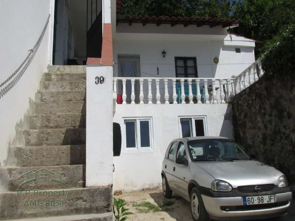 Talo sisään Miranda do Corvo, Coimbra District 10827607