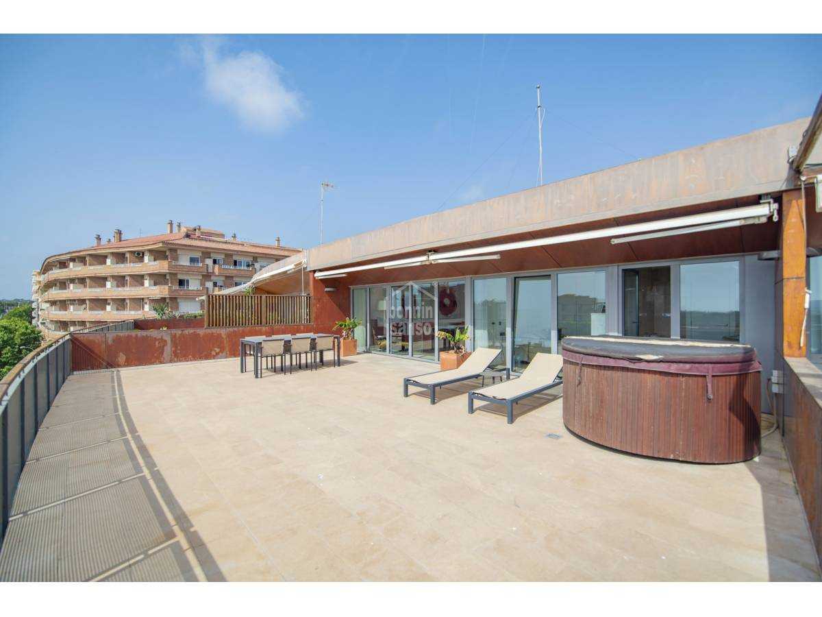 Condominium in Mahon, Balearic Islands 10827673