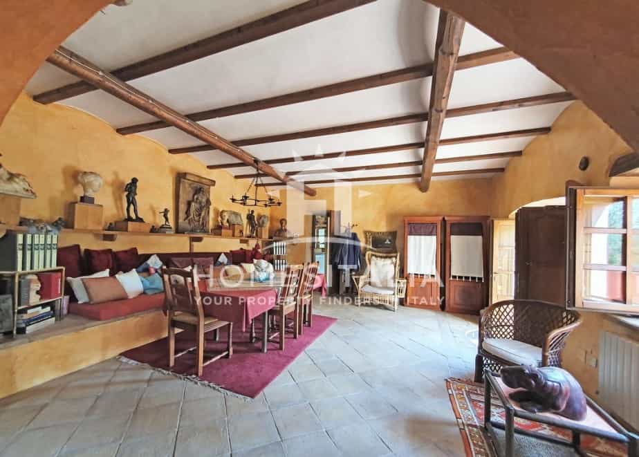 House in Castiglione In Teverina, Lazio 10827685