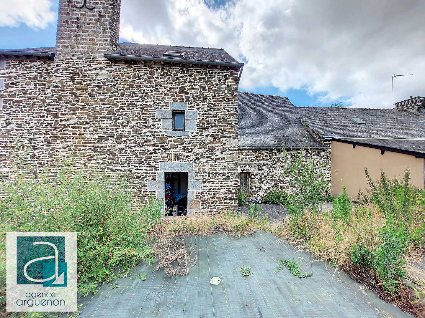 House in Saint-Etienne-en-Cogles, Bretagne 10827750