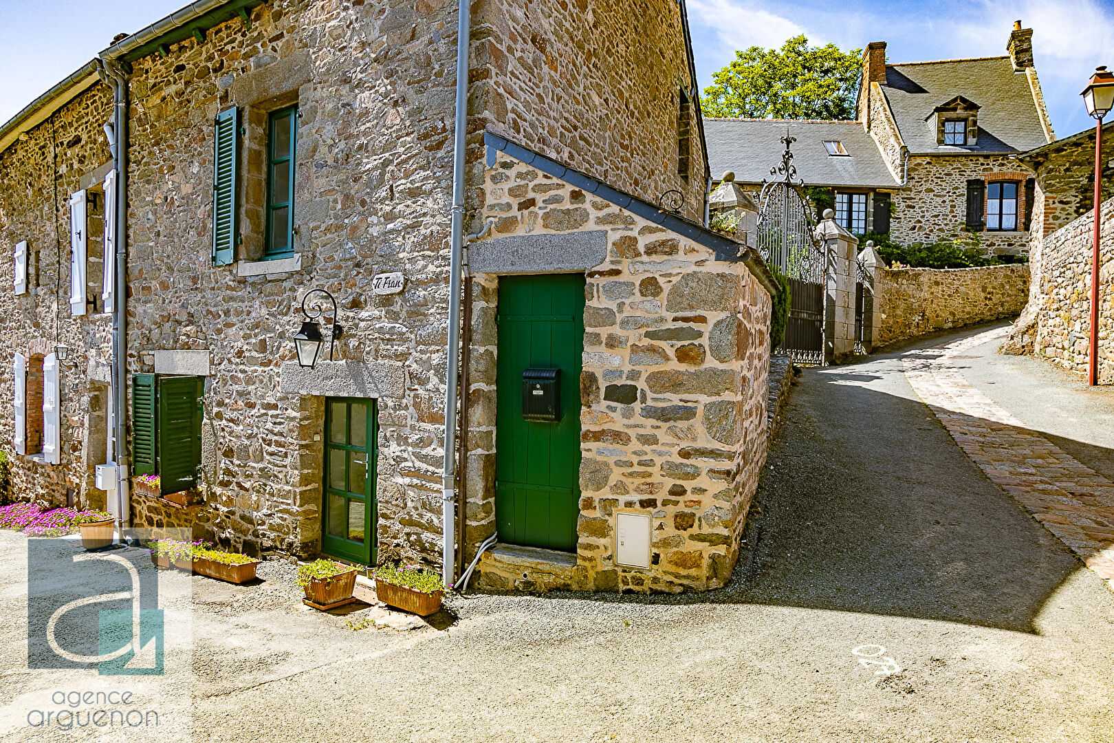 House in Saint-Suliac, Brittany 10827768