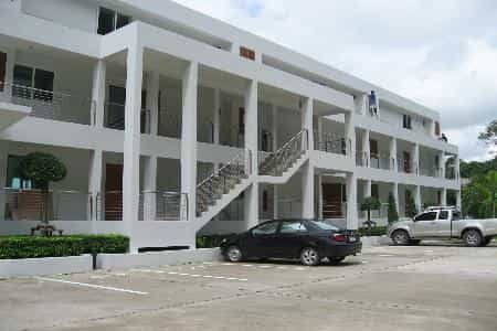 Condominium in Ban Laem Phanwa, Phuket 10827814