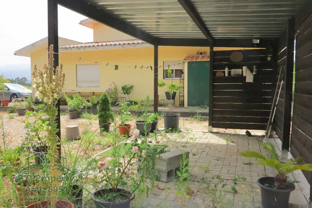 Dom w Miranda do Corvo, Coimbra District 10827827