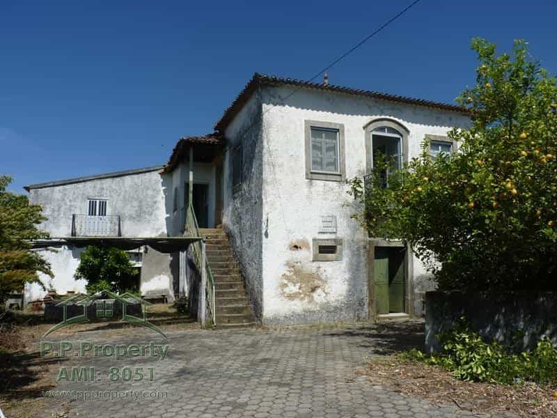 жилой дом в Pedrógão Grande, Leiria 10827877