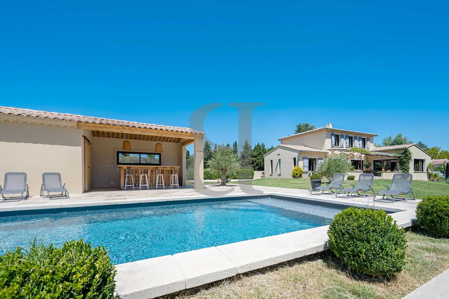 Rumah di Loriol-du-Comtat, Provence-Alpes-Cote d'Azur 10827962