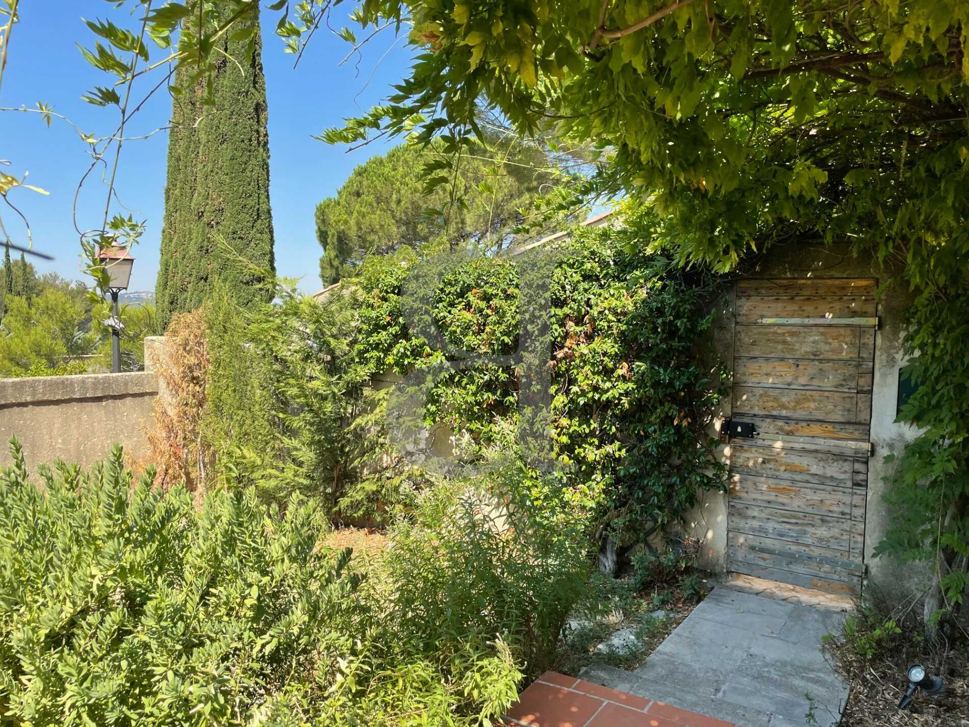 집 에 Les Baux-de-Provence, Provence-Alpes-Côte d'Azur 10827976