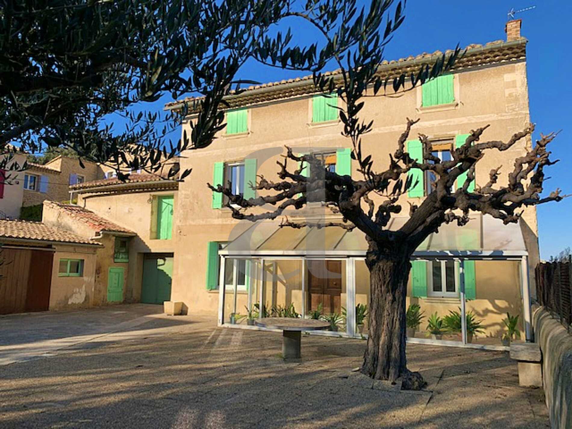 House in Vaison-la-Romaine, Provence-Alpes-Cote d'Azur 10827985