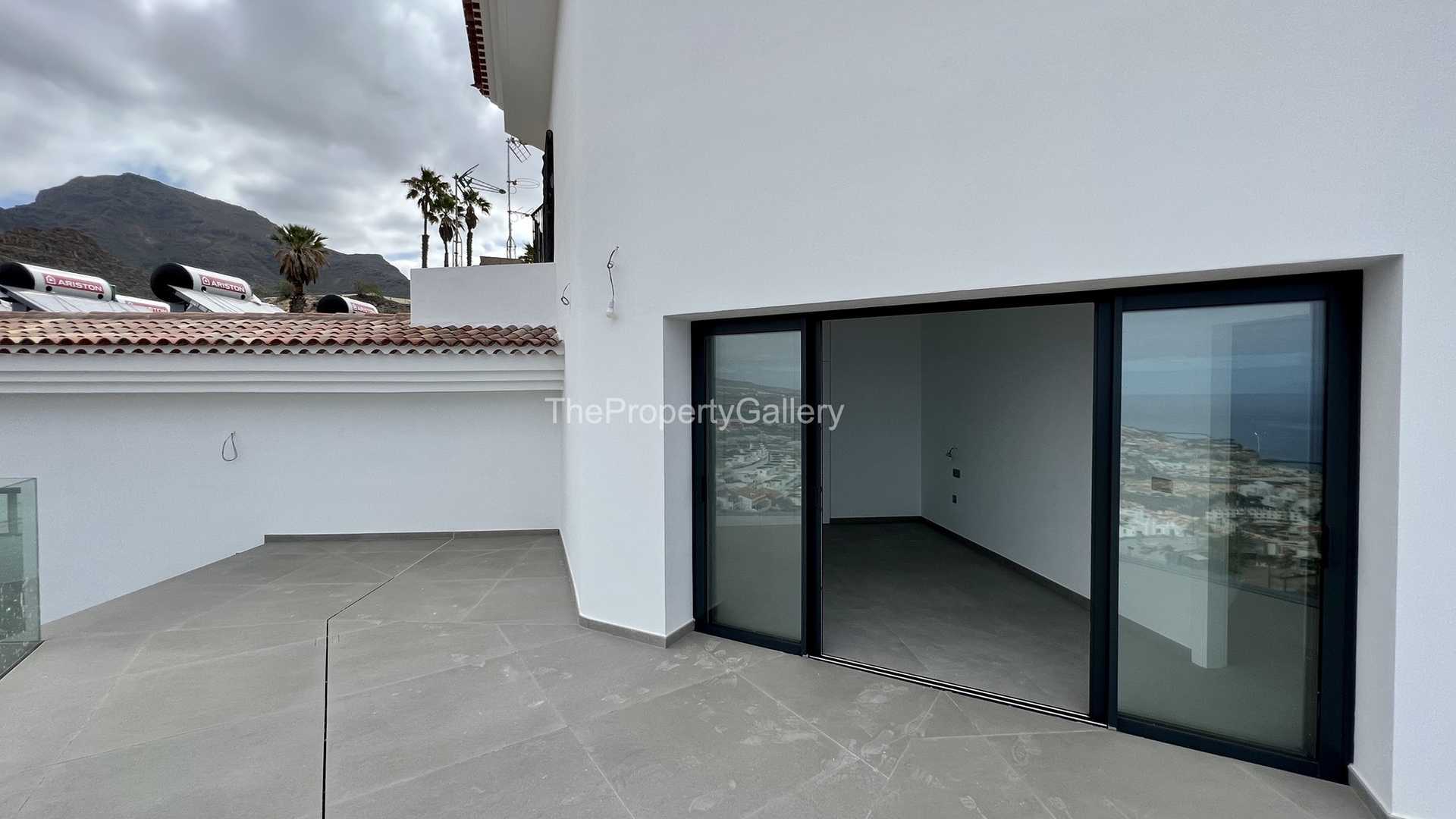 House in Adeje, Canary Islands 10827987