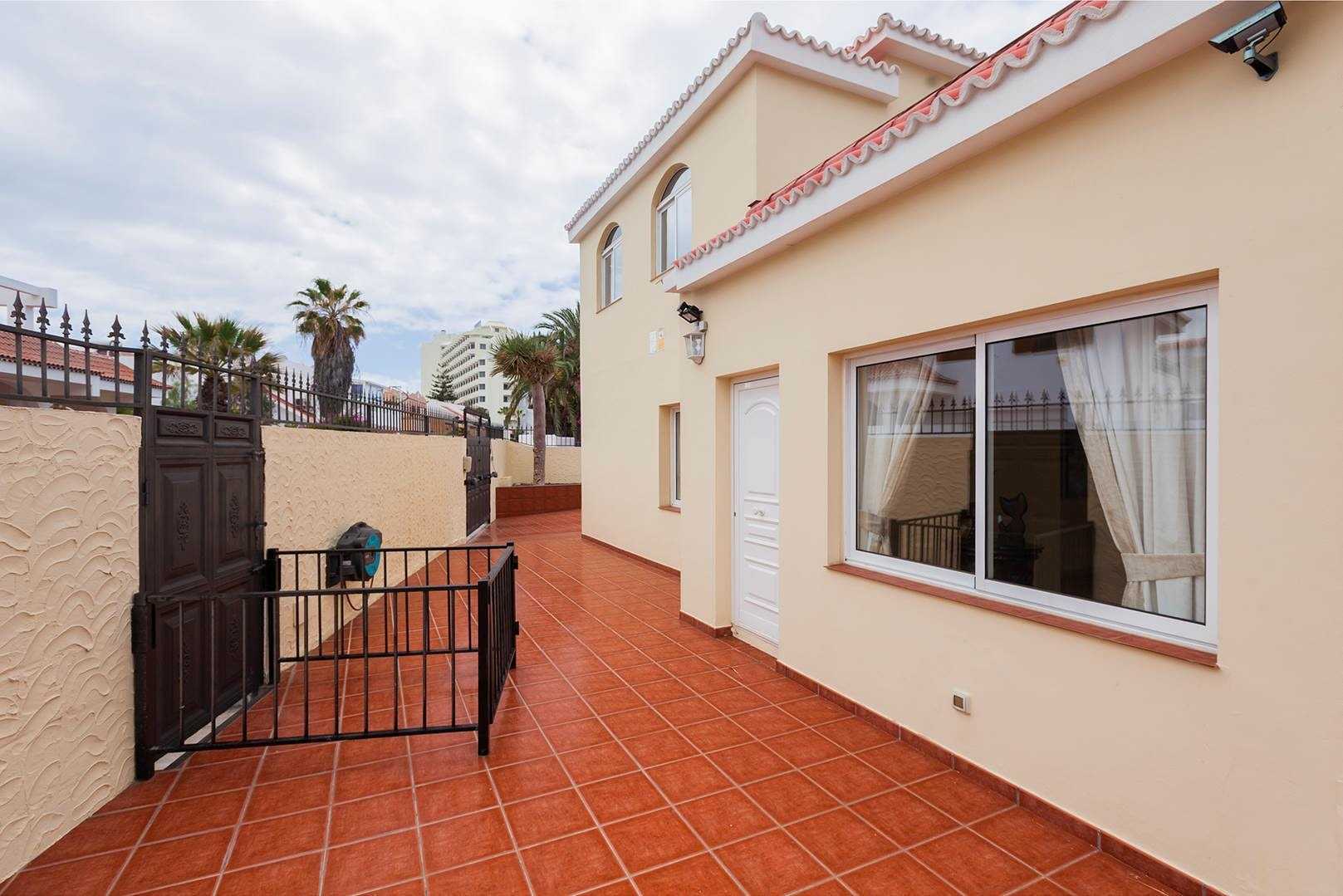 жилой дом в Arona, Canary Islands 10828026