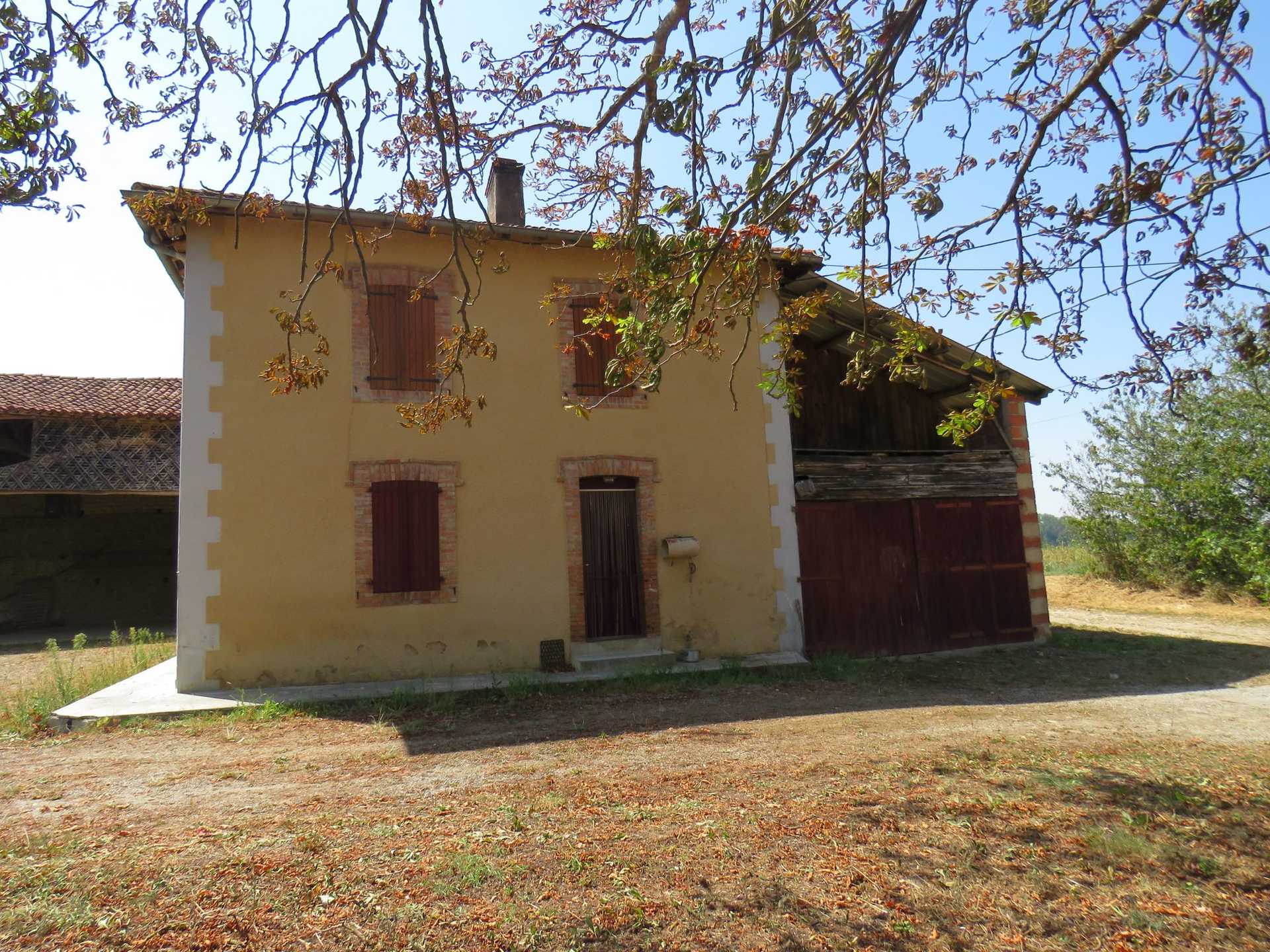 Dom w Castelnau-Magnoac, Oksytania 10828080