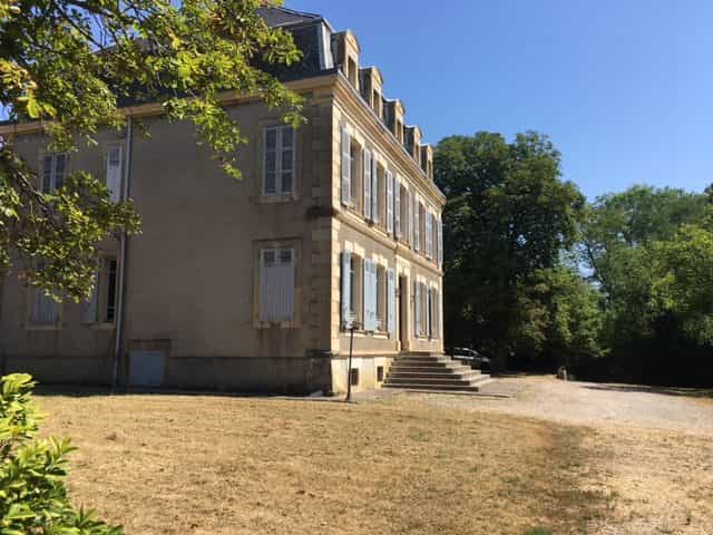 Dom w Blajan, Occitanie 10828095