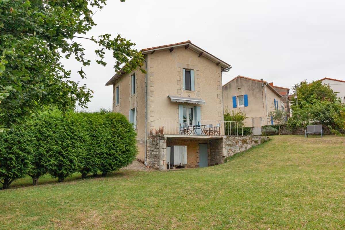 House in Luxe, Nouvelle-Aquitaine 10828096