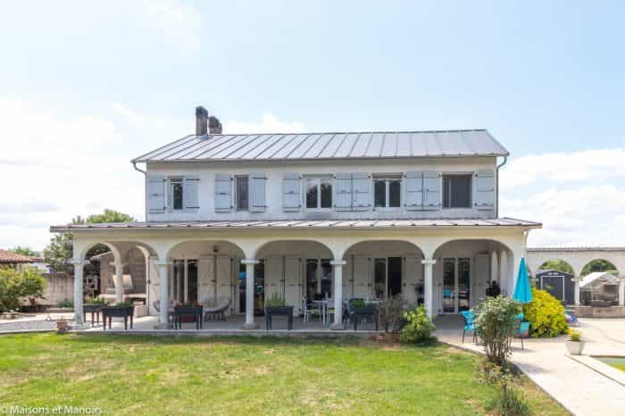 House in Vic-en-Bigorre, Occitanie 10828102