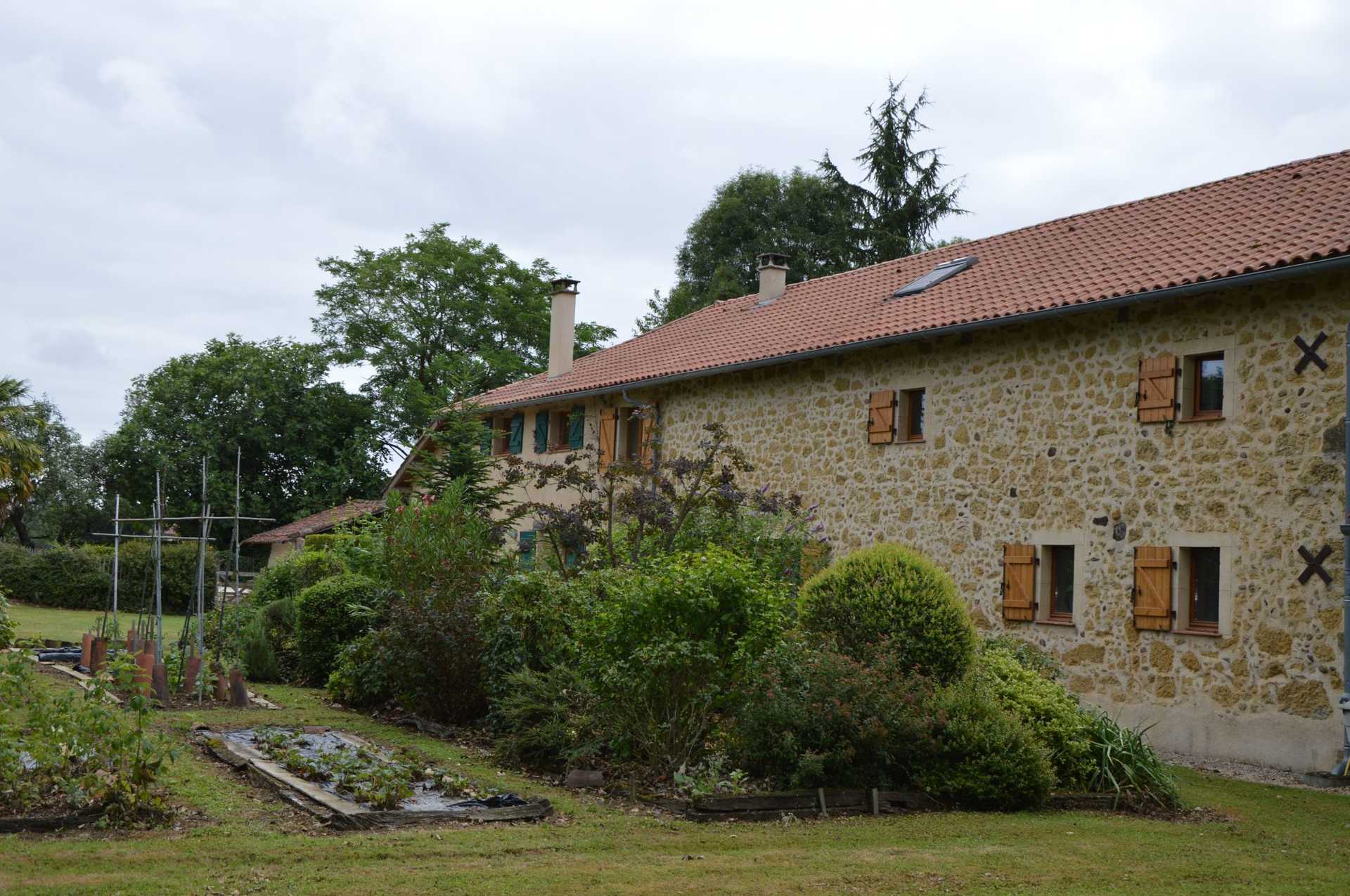Будинок в Castelnau-Magnoac, Occitanie 10828160