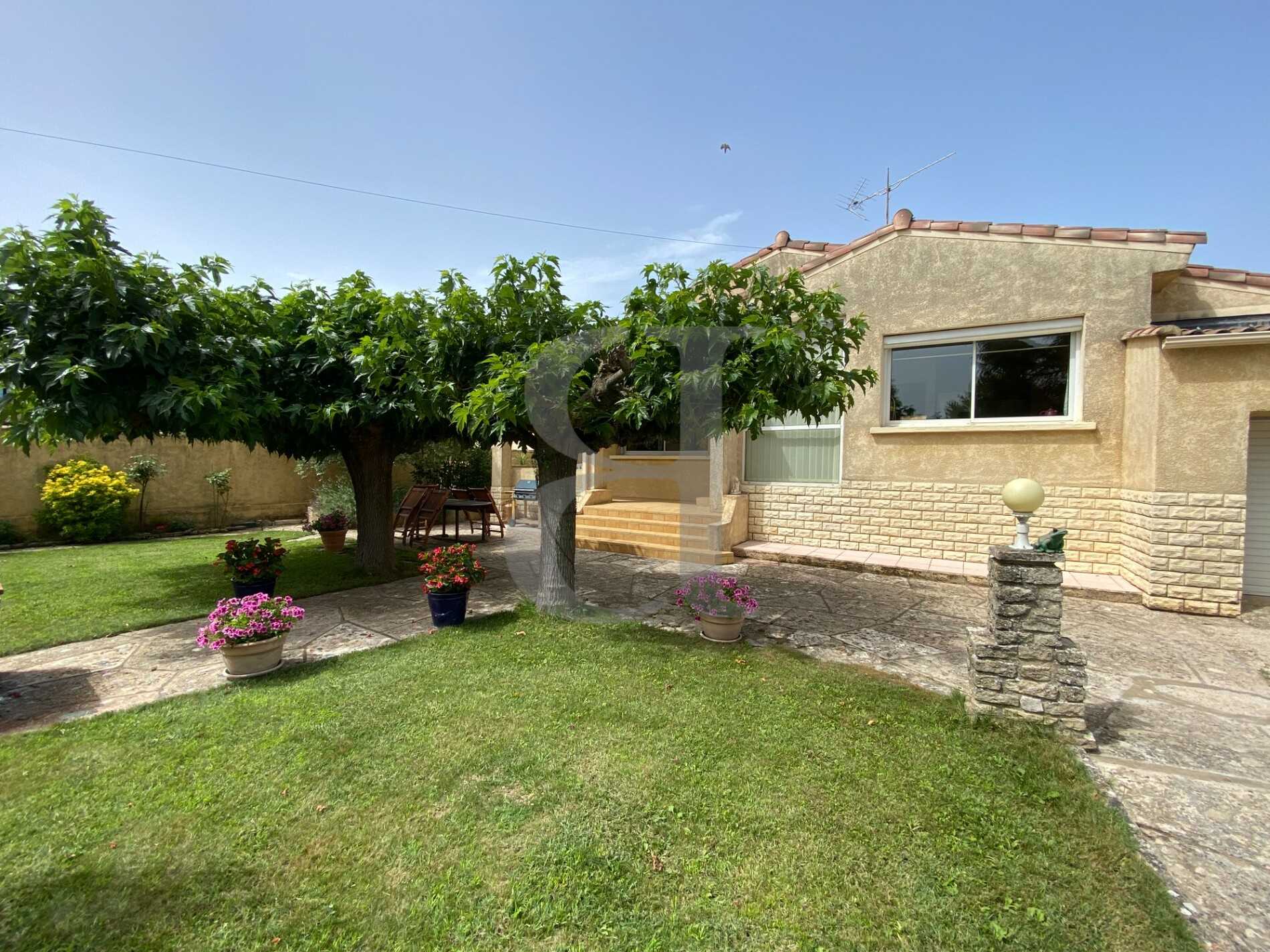 Hus i Robion, Provence-Alpes-Cote d'Azur 10828176
