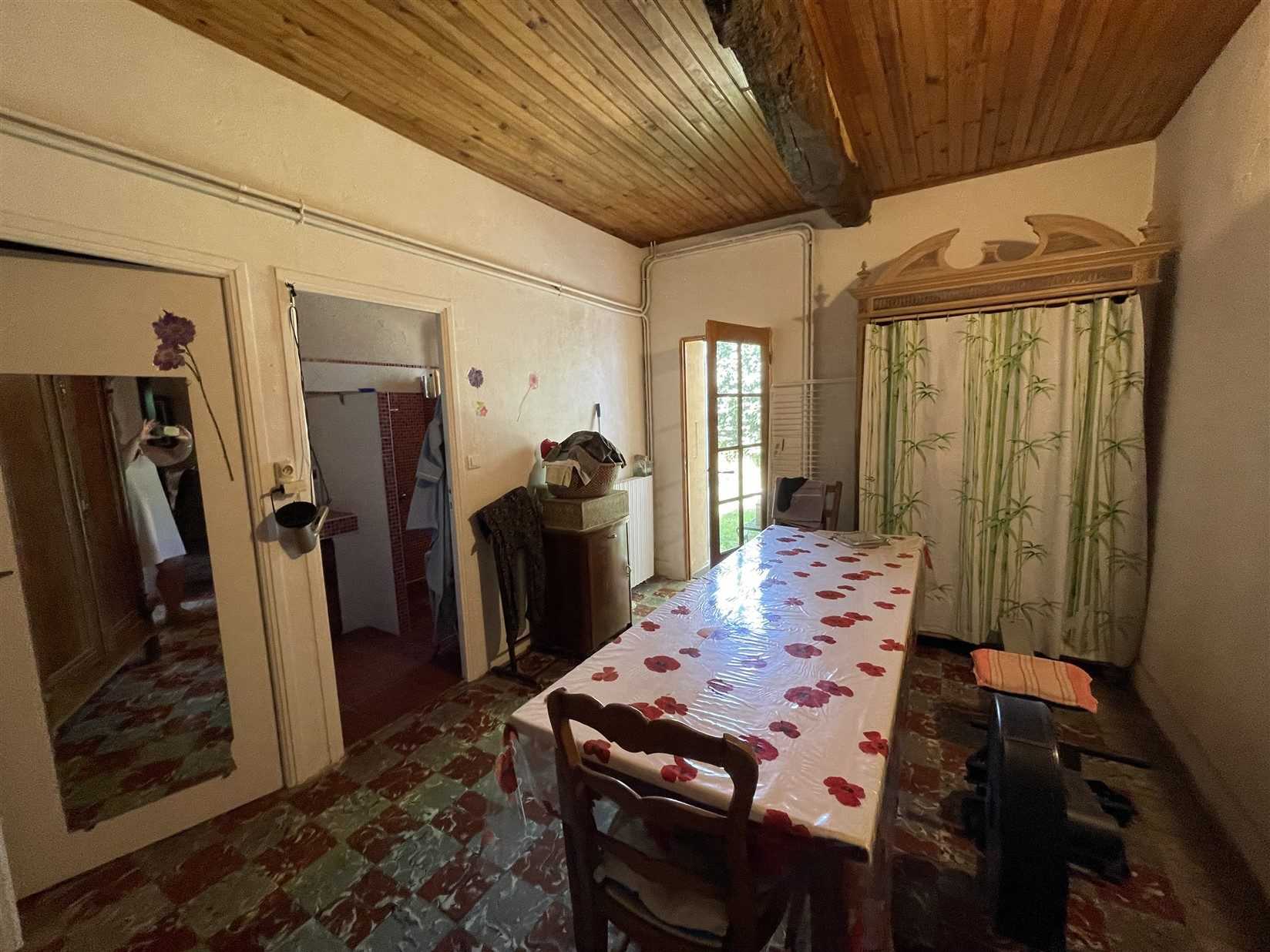بيت في Seissan, Occitanie 10828183