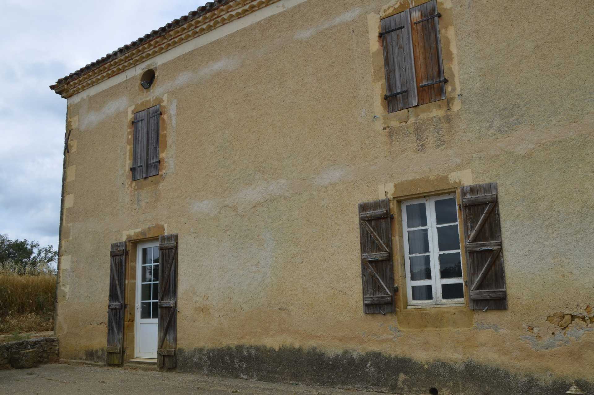 жилой дом в Mirande, Occitanie 10828189