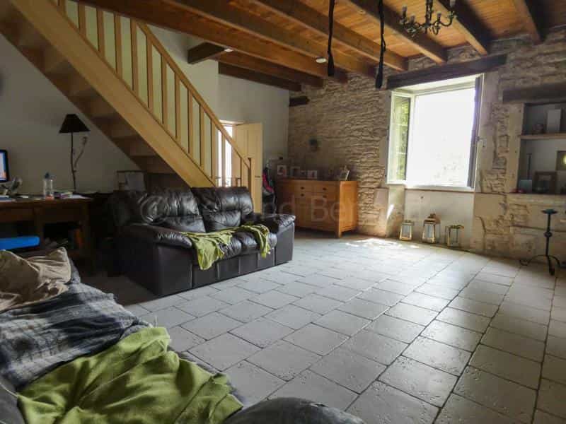 Dom w Chaunay, Nouvelle-Aquitaine 10828268