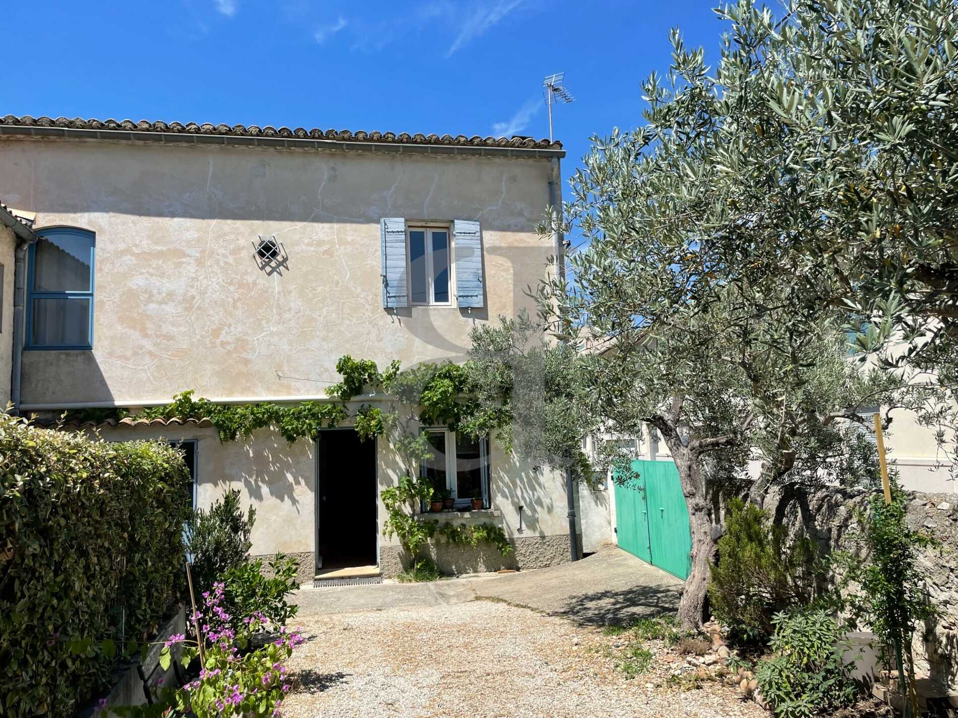 rumah dalam Saint-Remy-de-Provence, Provence-Alpes-Côte d'Azur 10828297