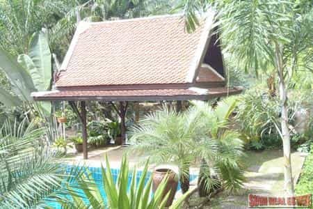 House in Ban Tha Khreng, Phuket 10828317